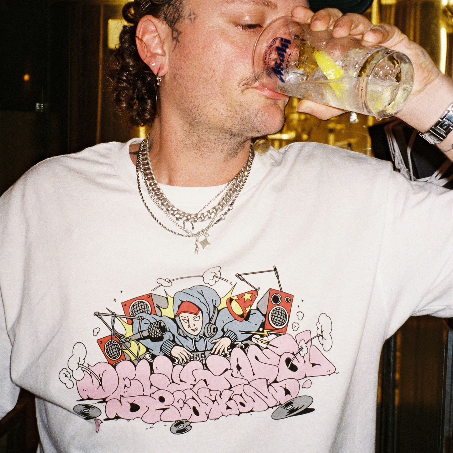 PIRATE RADIO TEE WHITE
