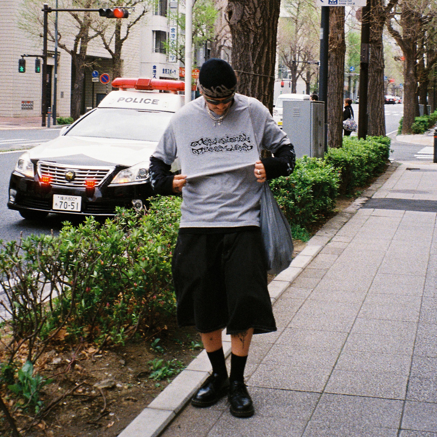 SURFPUNK! TEE GREY