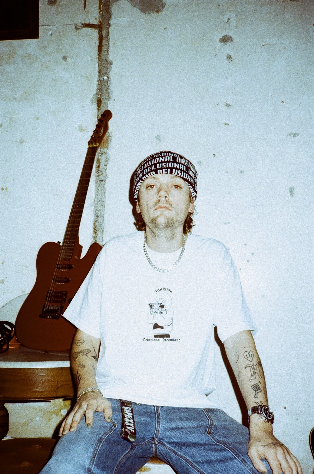 DD X Junktion VHS guy tee white