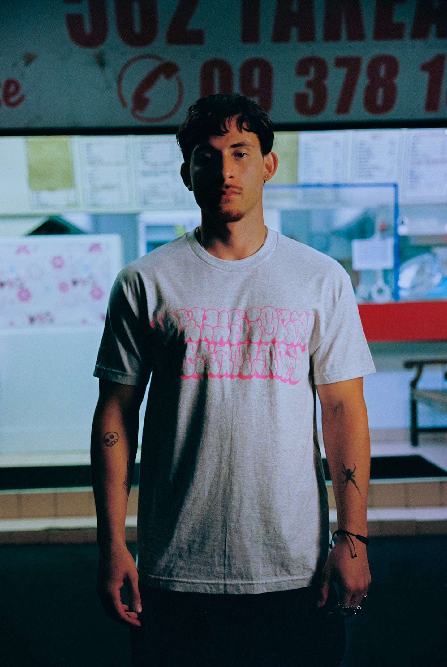 Hollow Tee Grey
